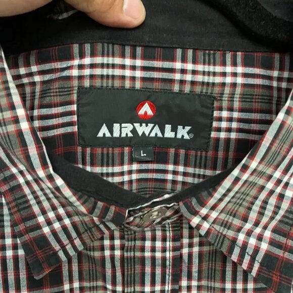 Airwalk Shirt Men Size L Brown Long Sleeve Plaid Button Down Skater Skateboard - Picture 3 of 9